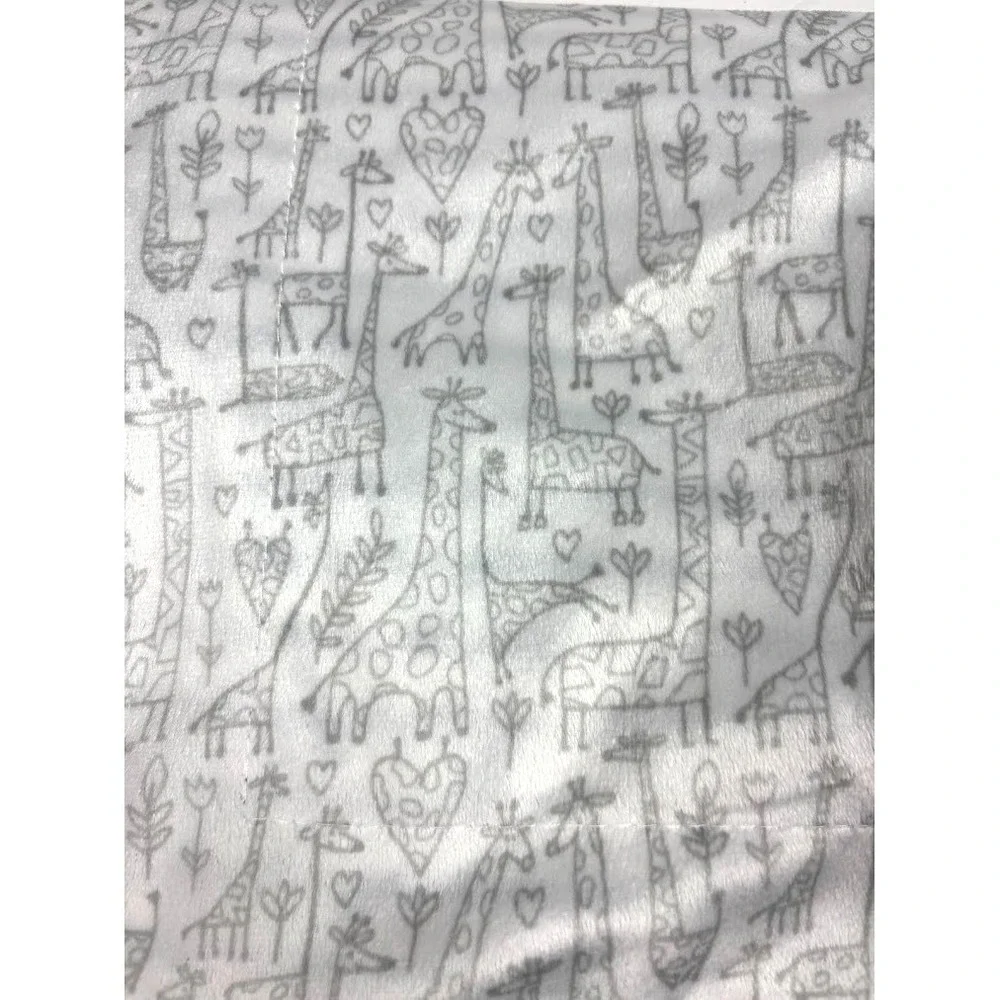 Lila & Jack Gray White Giraffe Baby Blanket Stripe Soft Polyester Thin Unisex